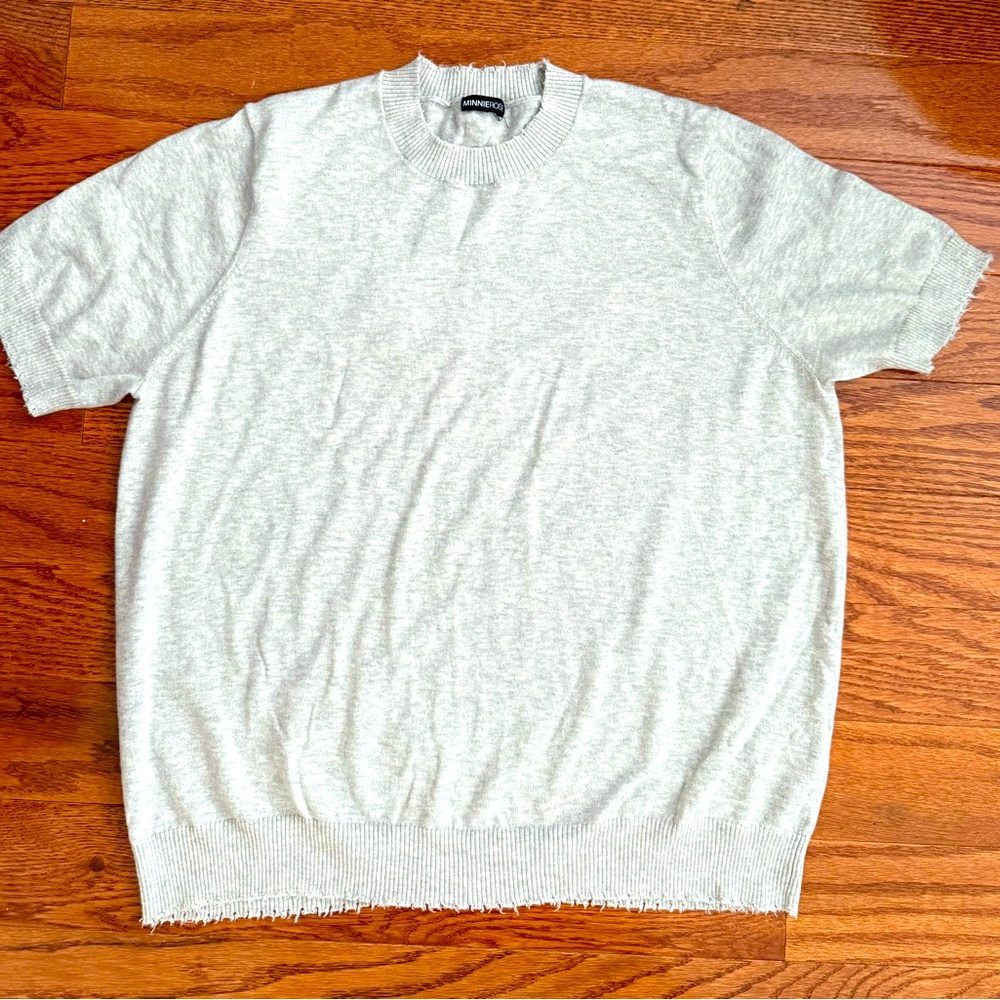 MINNIEROSE PALE GRAY LIGHTWEIGHT DISTRESSED WOMEN’s SWEATER SHORT-SLEEVE L
